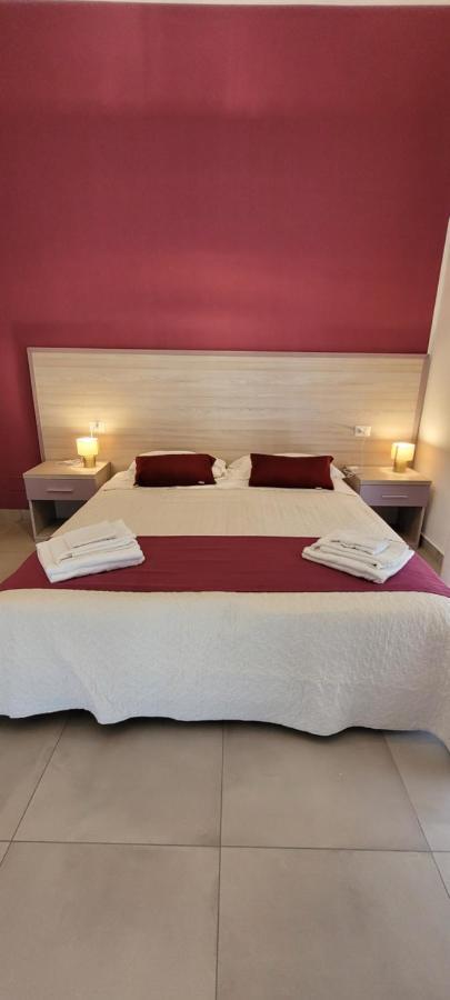 Ruma Guesthouse Naples Extérieur photo